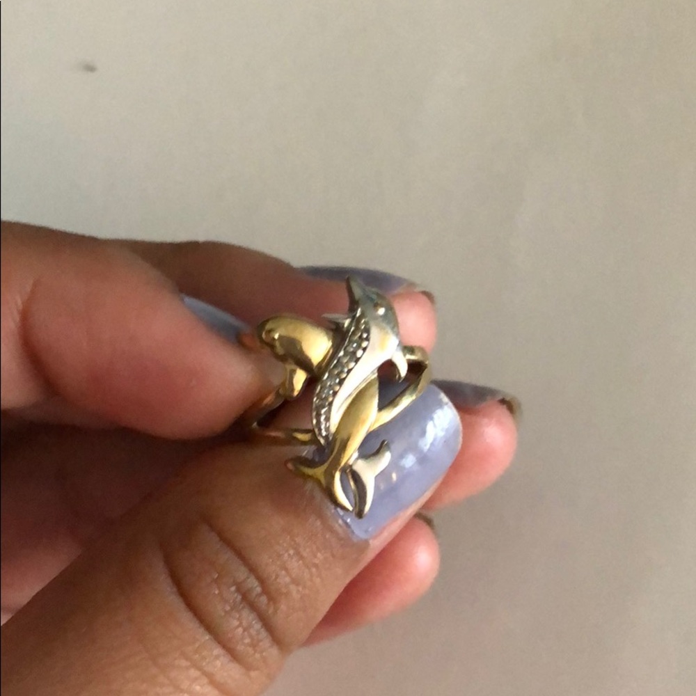 Brand new interlinking dolphins 10k gold ring